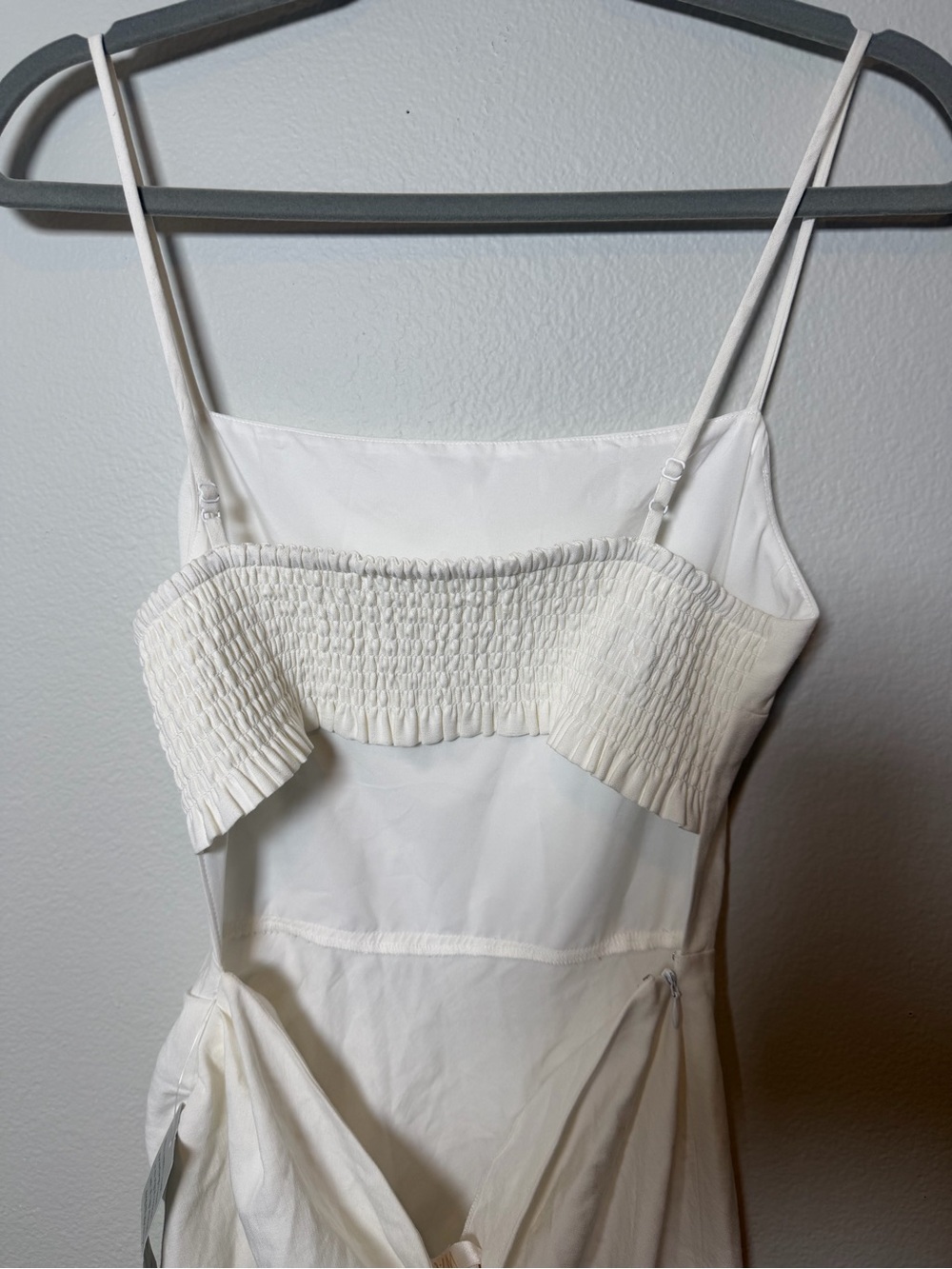 Wayf Bardot Ivory Mini Dress Open Back Side Ruche NWT Size S - Picture 8 of 11